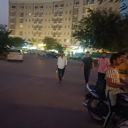 Brij Darshan Holidays Vrindāvan Exteriör bild